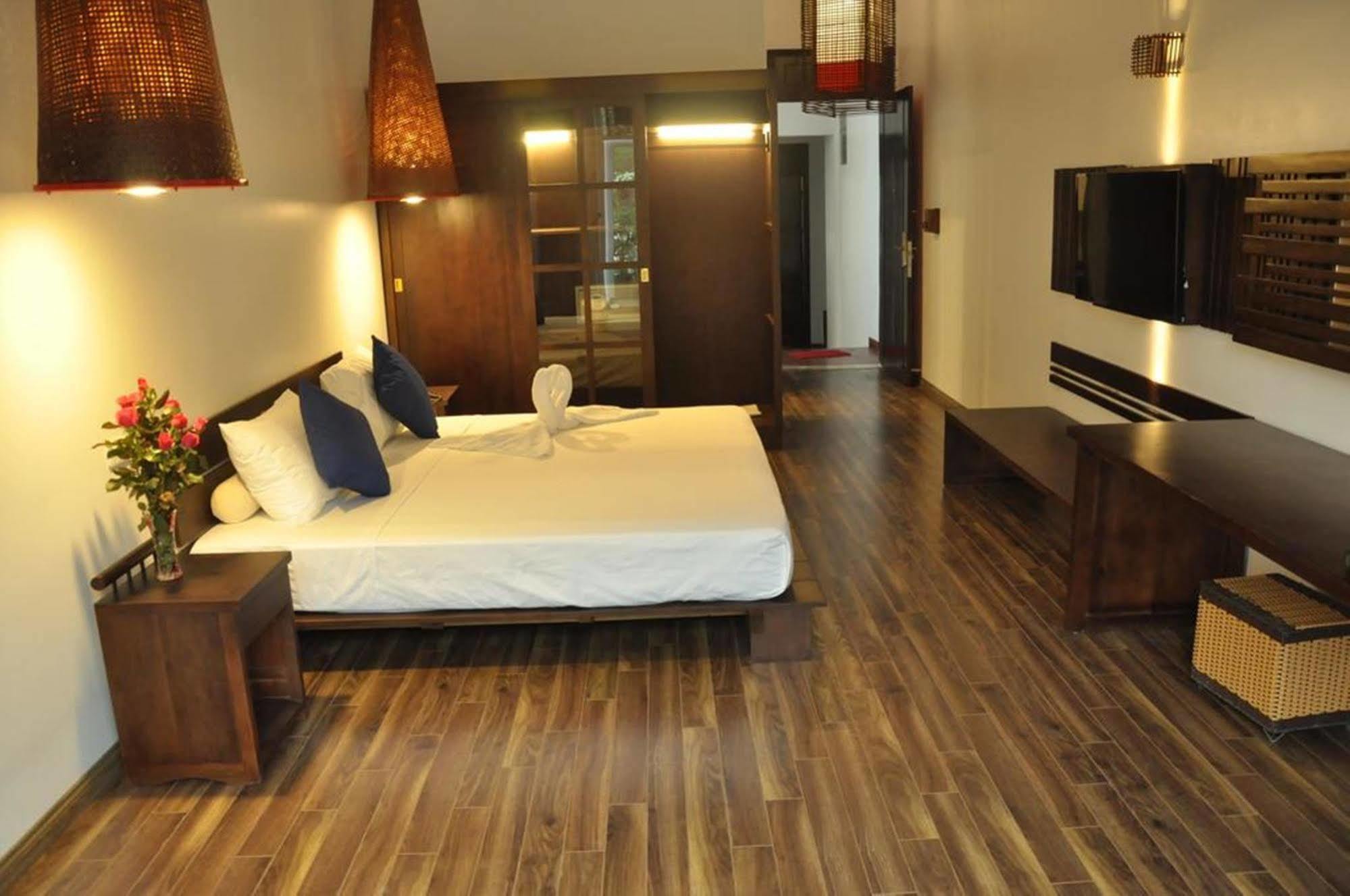 Cinnamon Cathedral Hotel Hanoi Kültér fotó