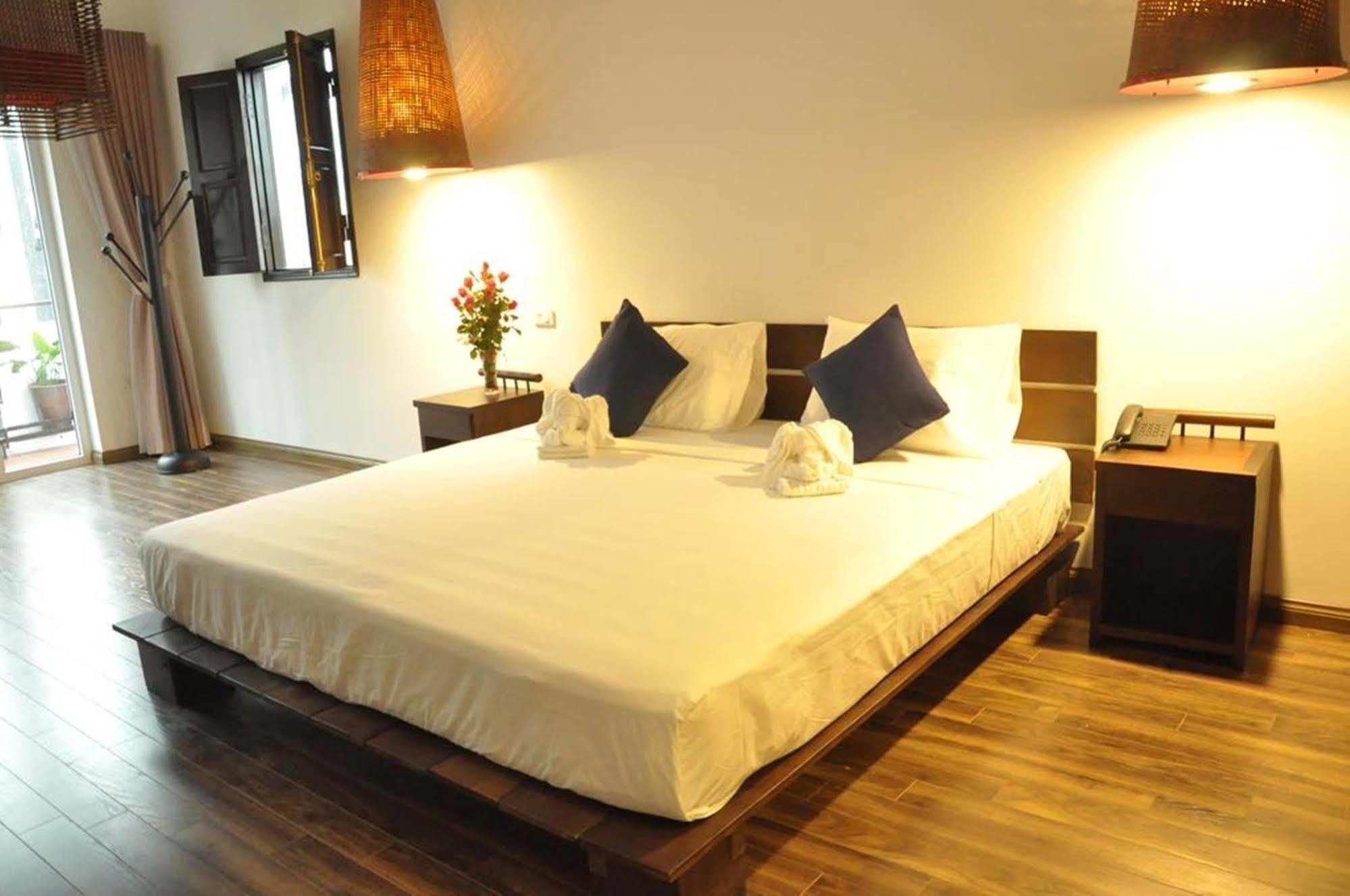Cinnamon Cathedral Hotel Hanoi Kültér fotó