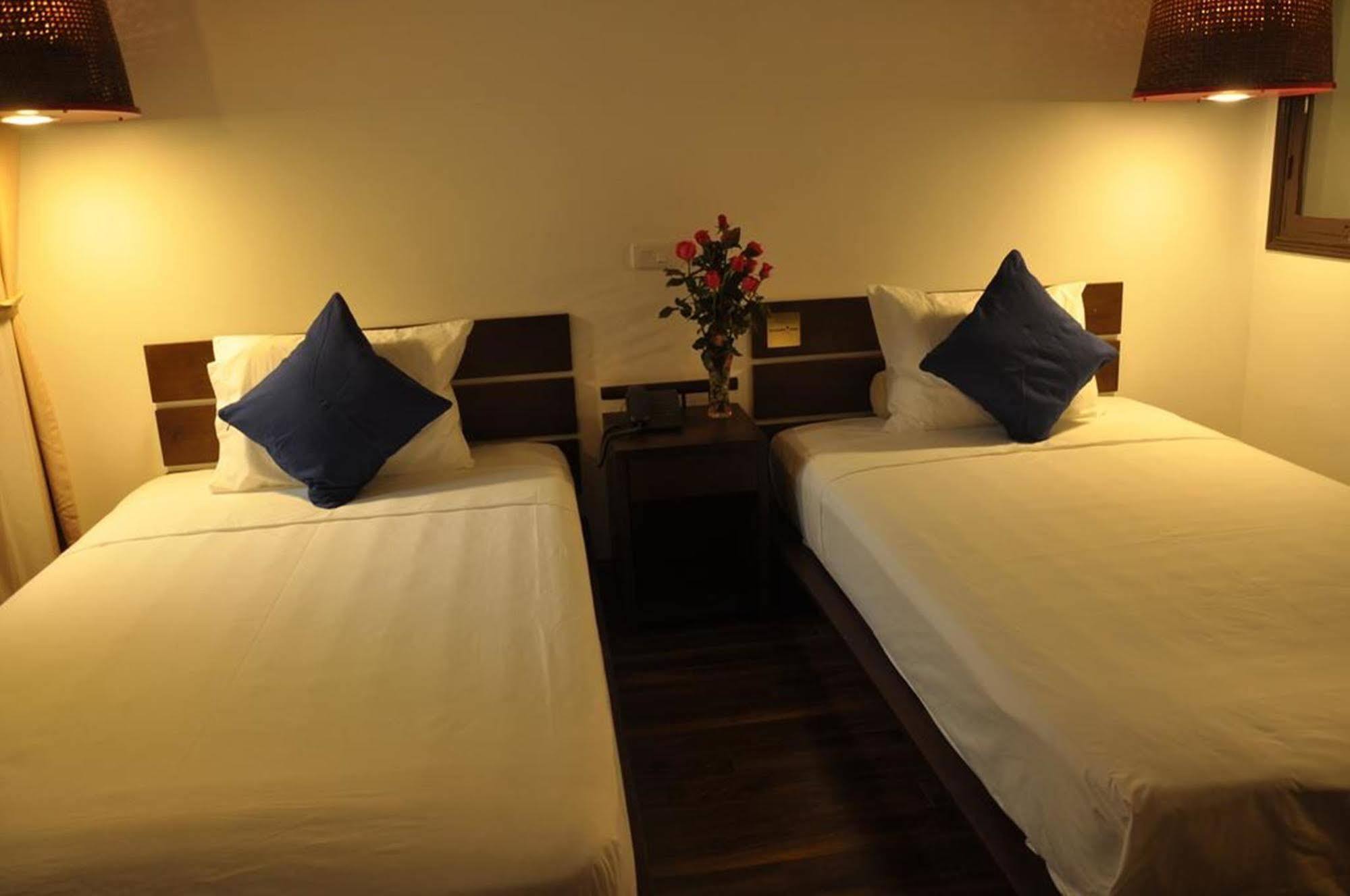 Cinnamon Cathedral Hotel Hanoi Kültér fotó