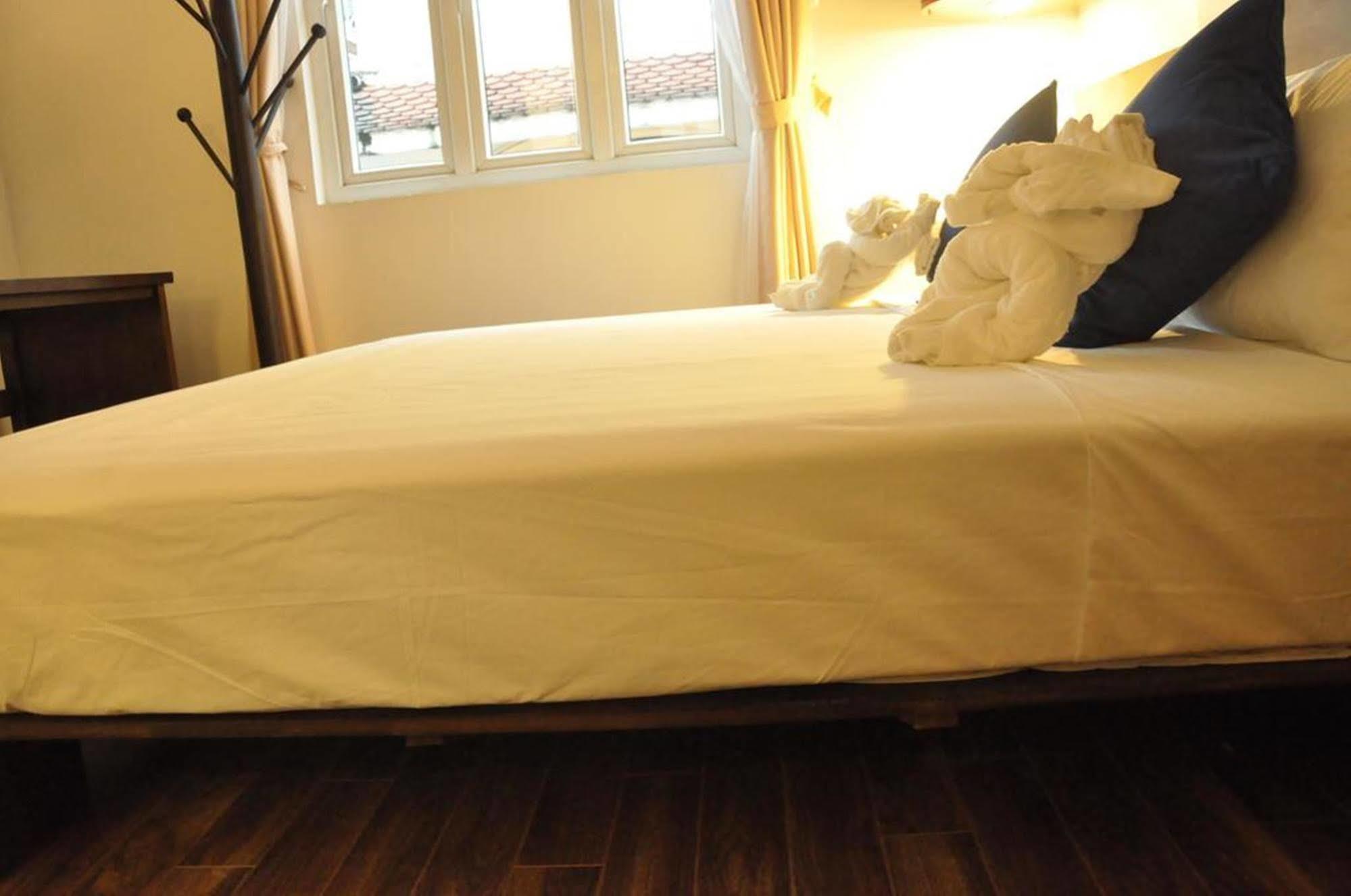 Cinnamon Cathedral Hotel Hanoi Kültér fotó